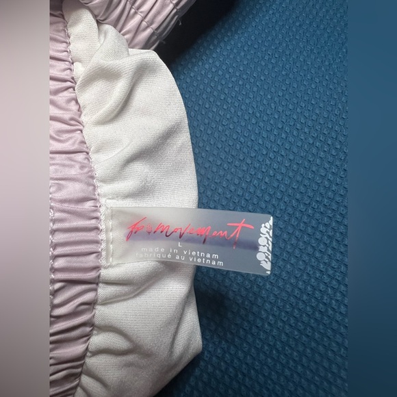 Free People Movement Light Lavender Shorts Size Large Soft Lightweight Athletic - Picture 4 of 8